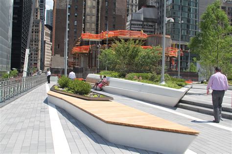 PHOTOS: A Look at the New Liberty Park by the World Trade Center ...