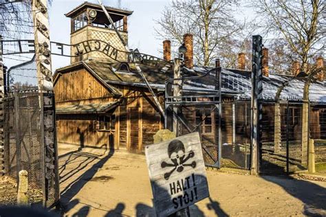 Von Krakau Aus Auschwitz Birkenau F Hrung Abholung Getyourguide