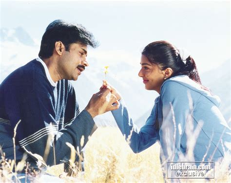 Pawan Kalyan With Bhoomika In Kushi