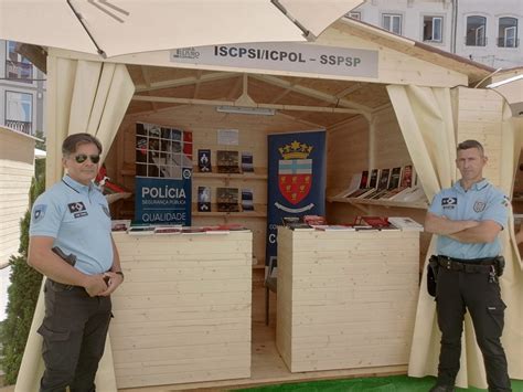 PSP presente stand na Feira do Livro de Coimbra Campeão das