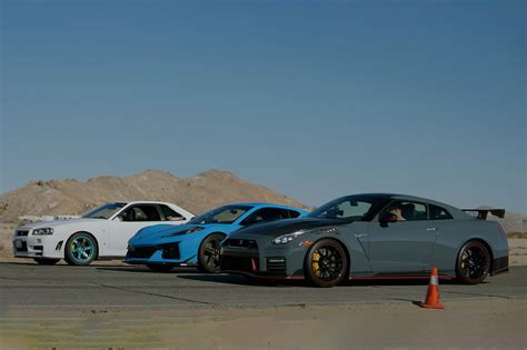 2023 Corvette Z06 Takes On Nissan Gt R Nismo And 1000hp R34 Gt R In A Drag Racing Showdown