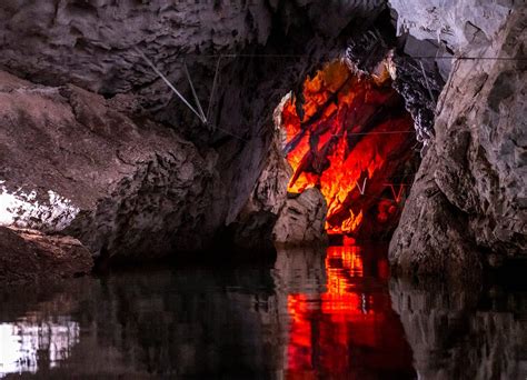 L Inferno Di Dante Alle Grotte Di Pertosa Auletta L Inferno Di Dante