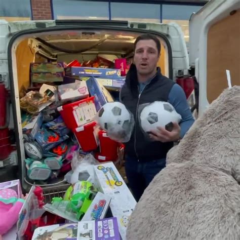 Tommy Coyle Offering Free Christmas Presents For Hull Families From His