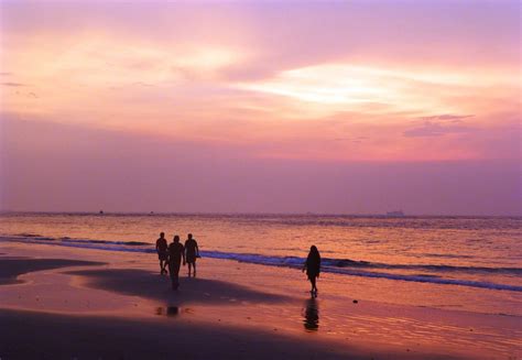 Miramar Beach Goa | Things To Do On Miramar Beach | Appealing India