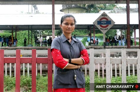 Between Chaos And Corpses The All Woman Team That Ensures Mumbai Local