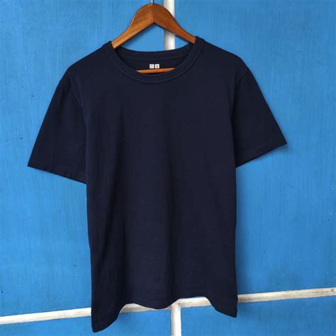 Kaos Polos Uniqlo Second Original Fesyen Pria Pakaian Atasan Di