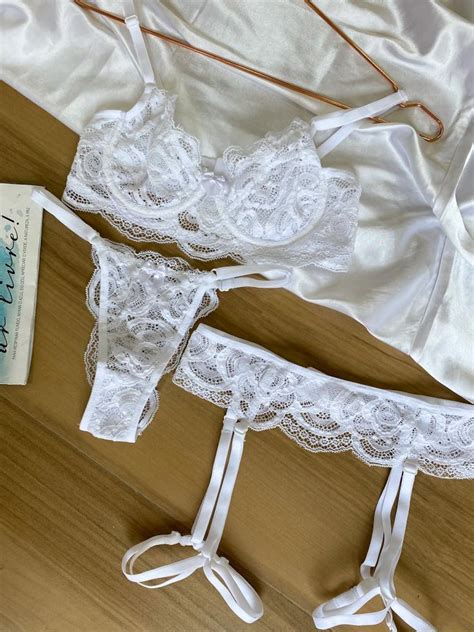 Conjunto Cinta Liga Branco Conheça a Treacy Lingerie uma marca de