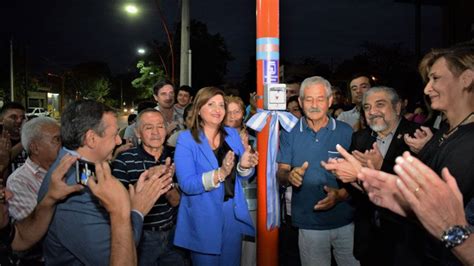 La intendente Fuentes habilitó la nueva iluminación led de avenida