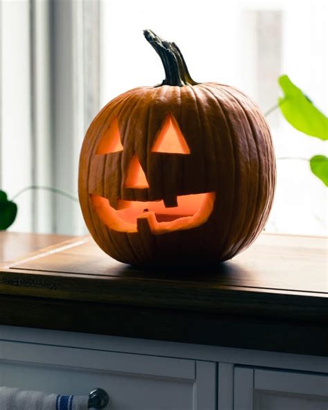 These Brilliant Grandma Tips Makes Carving Pumpkins So Easy The Kitchn