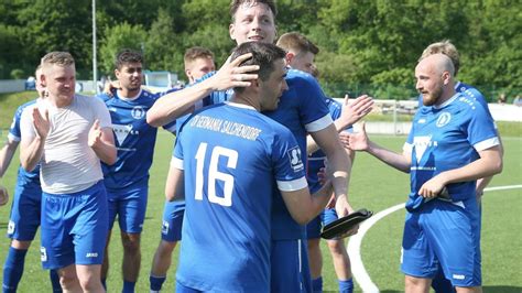 Fußball Siegen Warum ein zweiter Aufstiegsplatz winkt