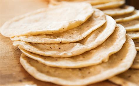 How to Make Corn Tortillas from Scratch in 5 Minutes | Maria's Farm ...