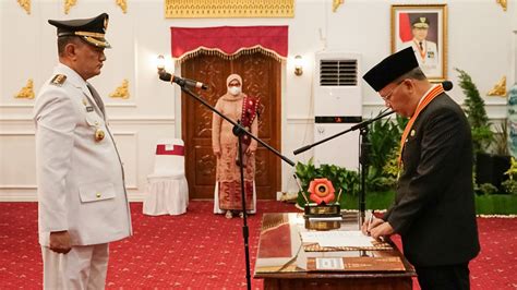 Lantik Pj Bupati Bengkulu Tengah Gubernur Rohidin Pesankan Ini