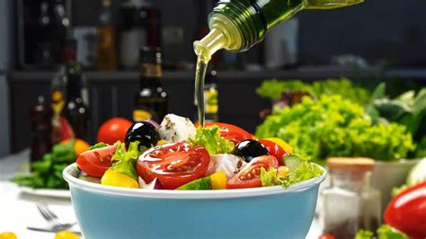 What Is Salad Oil? - Recipes.net