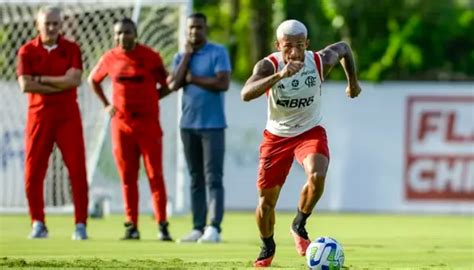 Wesley Retorna Para O Duelo Entre Flamengo E Palmeiras