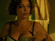 Naked Cristina Plazas In Maneres De Menjar Se Un Ou