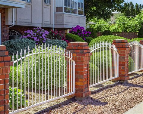 Front Yard Fence Ideas 11 Beautiful Boundaries Gardeningetc