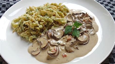 47 Rumpsteak Mit Zwiebel Champignon Rahm Zu Pommes Rezepte Centra