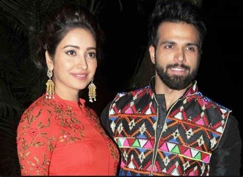 Rithvik Dhanjani Posts a Birthday Wish for Asha Negi Amidst Breakup ...