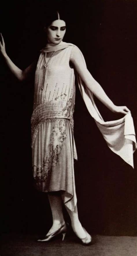 Fashion in the Roaring Twenties: 36 Gorgeous Vintage Photos of Women in ...