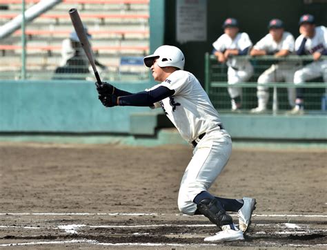 青森山田3年連続12度目の優勝 3位決定戦は弘前学院聖愛が制し東北大会出場決めた／青森 高校野球写真ニュース 日刊スポーツ