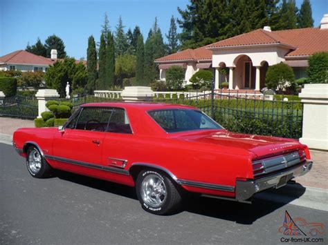 1965 Oldsmobile 442 330 Cubic Inch Motor