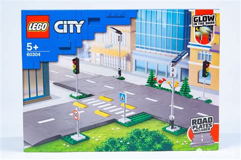 Lego City 60304 Road Plates A Whole New System For Your Town Review