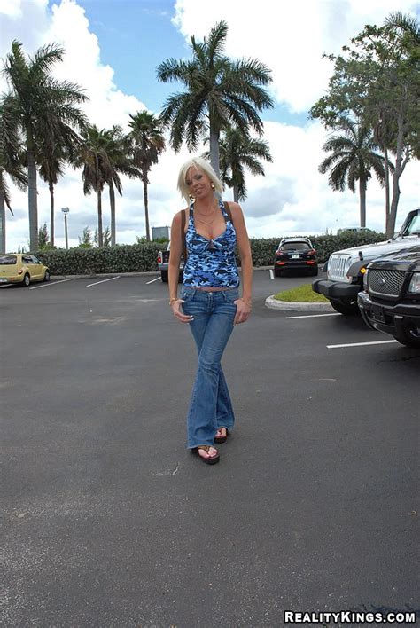 Tammy Gets Pounded By The Hunter Tammy 004 Porn Pic