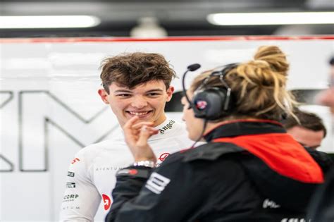 F1 Oliver Bearman Indica Perfil De Piloto Para A Haas Contratar