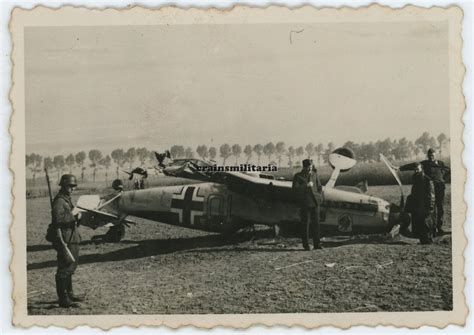 Orig Foto Messerschmitt Bf Flugzeug Wrack M Jg Wappen In