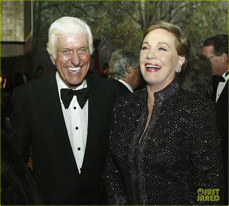 Photo Julie Andrews Dick Van Dyke Might Appear In Mary Poppins Sequel