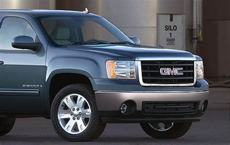 2007 GMC Sierra 2500HD Review & Ratings | Edmunds