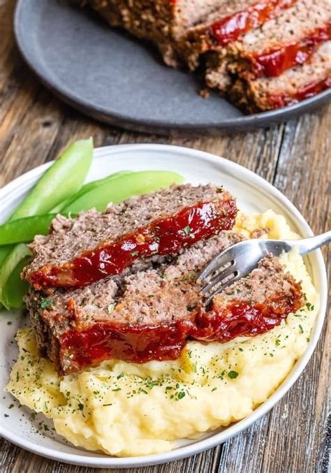 Cracker Barrel Meatloaf Recipe Good Meatloaf Recipe Meat Loaf Recipe Easy Easy Meatloaf