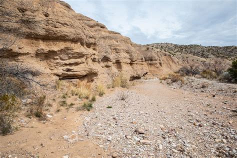 How to Hike the Ernst Tinaja Trail in Big Bend National Park – Earth ...