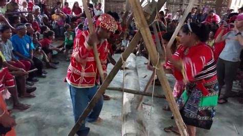 Manobos In Their Cultural Instrument Bangkakawan Youtube