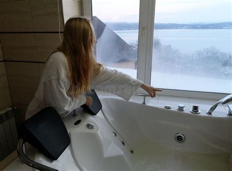 Beautiful Nude Woman Tub Bath Water Stock Photos Free Royalty Free Stock Photos From