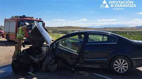 Dos Heridos En Un Accidente De Tráfico Entre Tauste Y Ejea De Los Caballeros