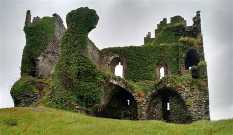 Ireland - Abandoned Castle Ruins - A Playground for Adults - Savvy ...