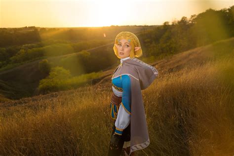 Zelda (TOTK) cosplay by bellatrixaiden on DeviantArt