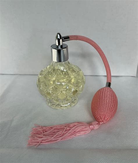 (UNISEX) Perfumes, Essential Oils, Aromatherapy Himalayan Salt Lamps
