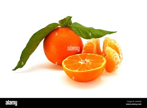 Naranja Pelada Entera Im Genes Recortadas De Stock Alamy