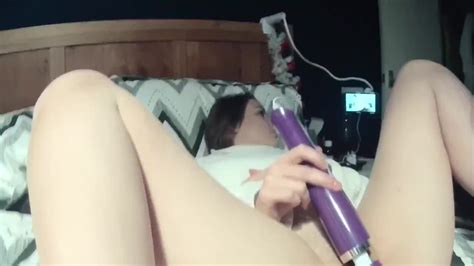 Hitachi Watching Porn