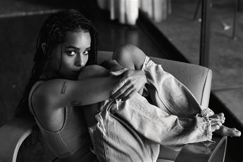 Zoe Kravitz Sexy 6 Photos Thefappening