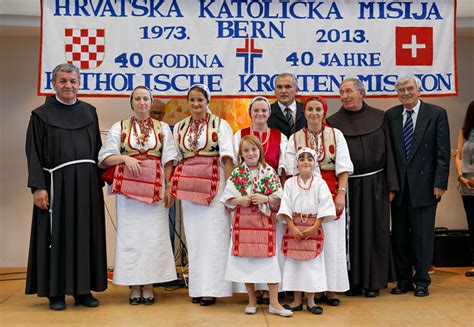 Obilje Ili Etiri Desetlje A Djelovanja Hrvatske Katoli Ke Misije Bern