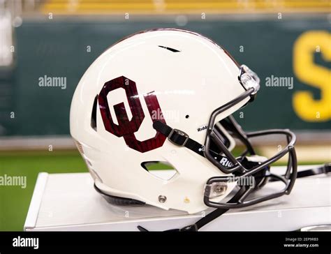 November 16 2019: Oklahoma Sooners helmet before the 1st half of the NCAA Football game between ...