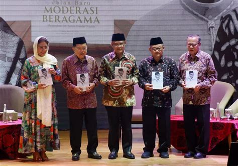 Peluncuran Buku Tahun Haedar Nashir Dihadiri Sejumlah Pejabat Negara