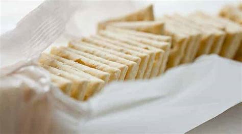 Five Quick And Easy Saltine Cracker Recipes ~ Crunch Time Kitchen