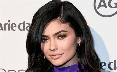 Jornal Correio Aos Anos Kylie Jenner Torna Se A Mais Jovem