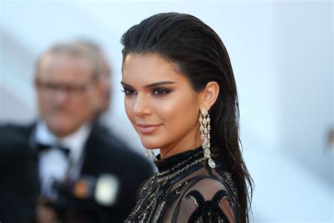 Kendall Jenner Lashes Out About Caitlyn Jenner's Tell-All Memoir: 'It's ...