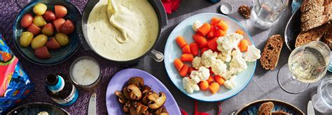 Kaasfondue Met Groenten En Stokbrood Recept Allerhande Albert Heijn