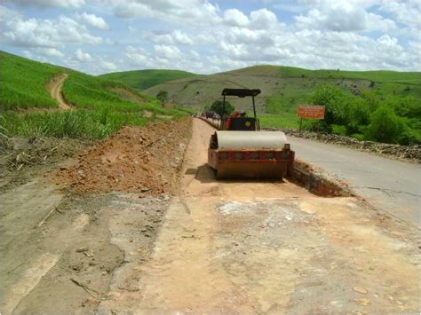 Estradas de Pernambuco Frentes de serviço da obra de restauração da PE